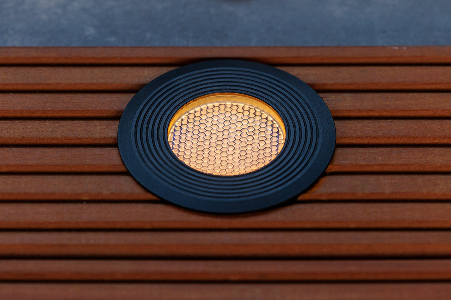 Lightpro 12V Onyx 90 RA IP67 Decking Light